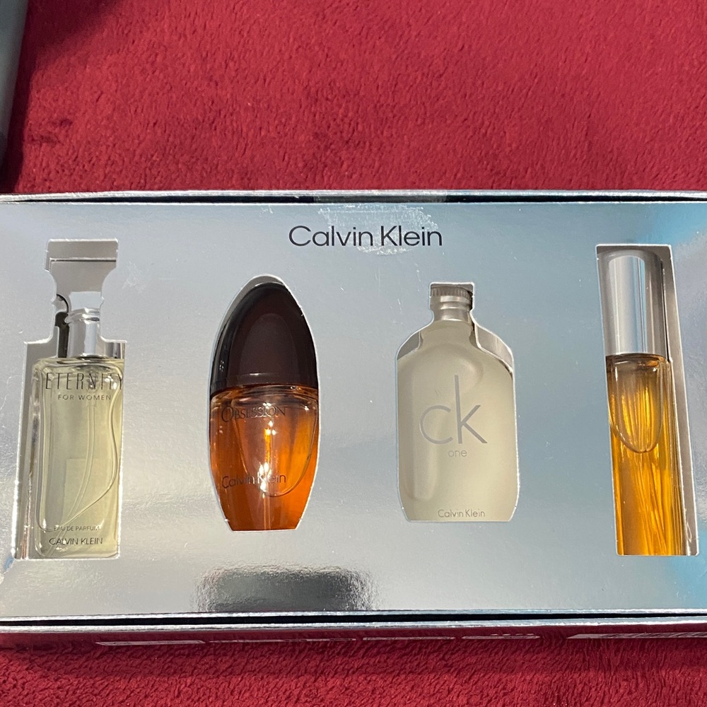 Calvin Klein Mini Perfume Collection Set of 4